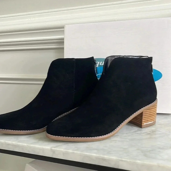 Aqua College Emily Black Suede Waterproof Womens Booties size 6.5 and 10 - Picture 4 of 6